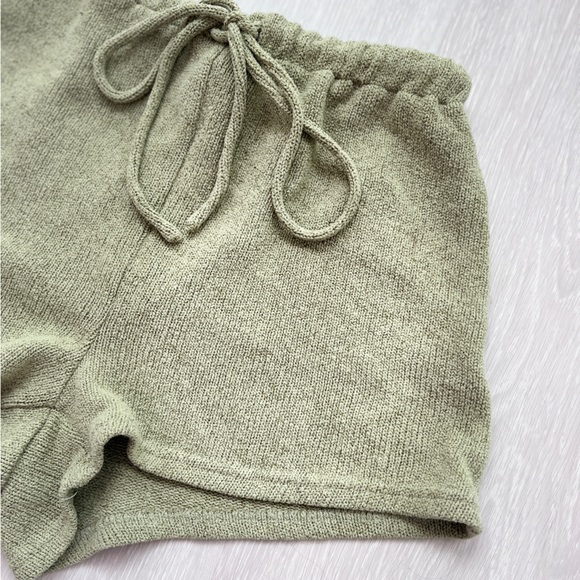 SABO cozy Knit Women's Shorts in Olive Green Size L - Picture 3 of 13